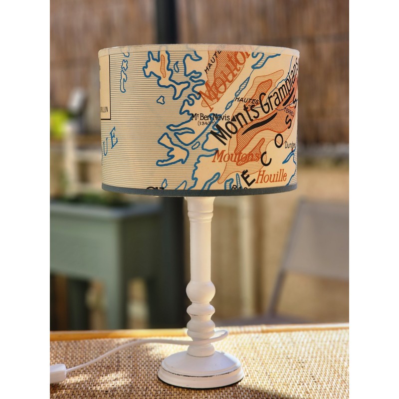LAMPE ABAT JOUR recyclé piece unique carte ORIGINALE L'ECOSSE