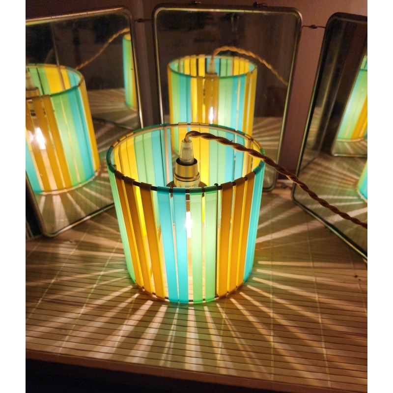 LAMPE VERT JAUNE ET BLEU STRIPE Ø15cm MATERIAUX RECYCLES IMPRESSION 3D