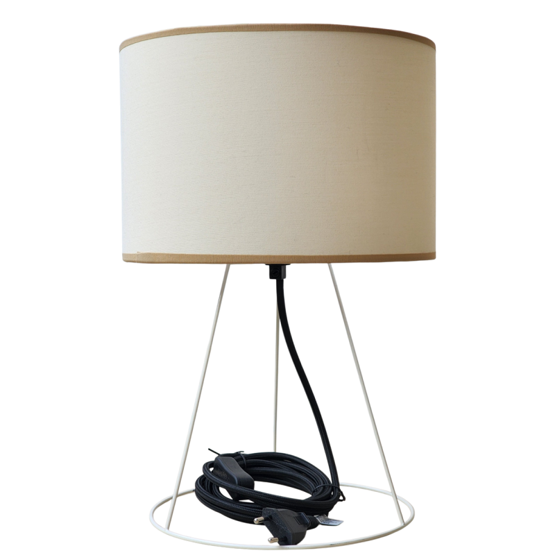 pied de lampetripode  epoxy beige métal équipé de son cordon Electrique en tissu